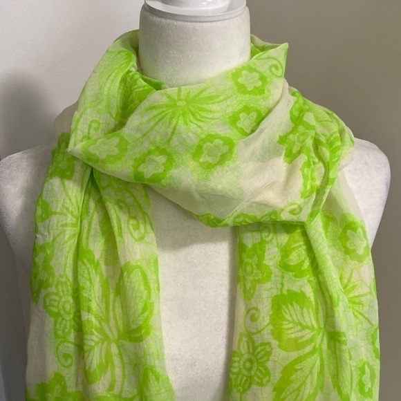 Bright Green Floral Leaf Vine Whimsical Bohemian Artsy Scarf Lightweight Pretty - Picture 9 of 17